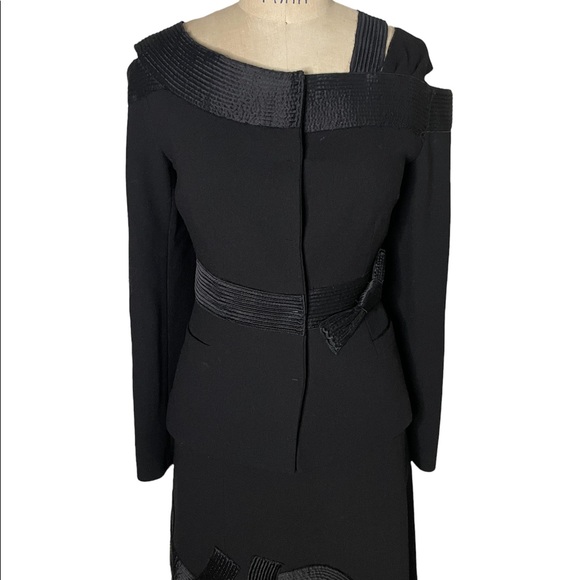 Prada black suit set jacket and skirt off shoulder size 40 - Picture 1 of 17